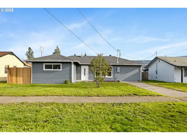 260 SW Ford Ave, Winston, OR 97496