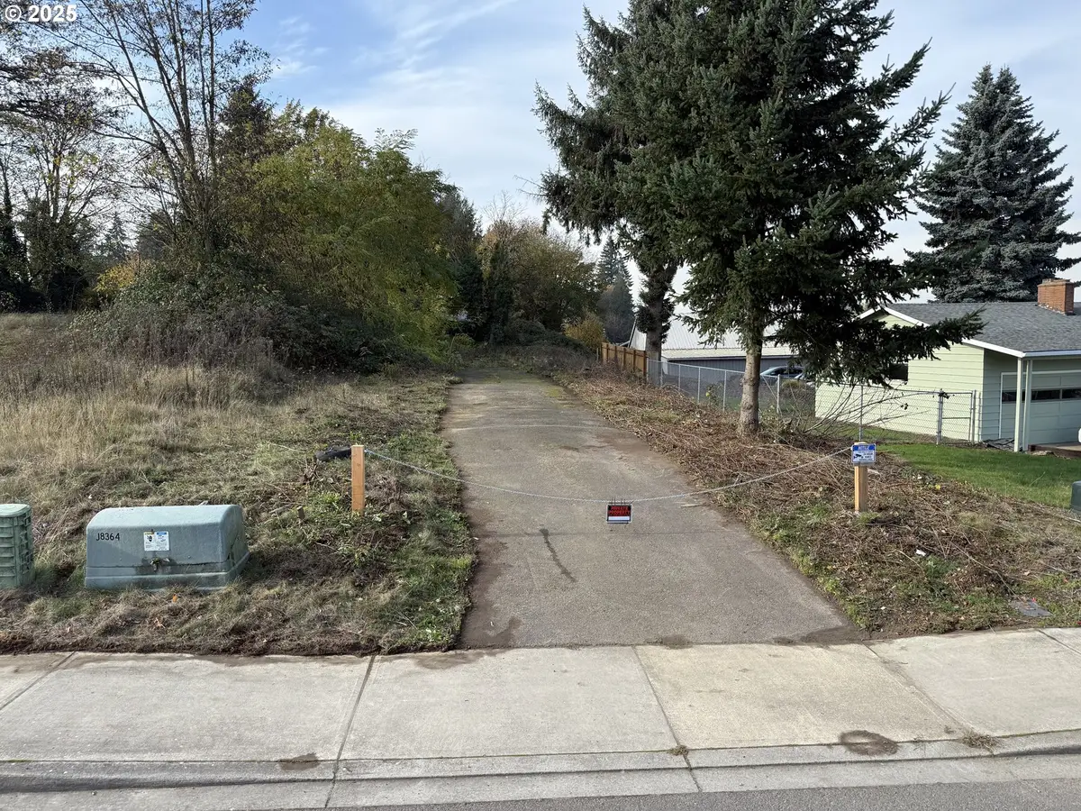 7002 NE 47th Ave, Vancouver, WA 98661 - Image #1