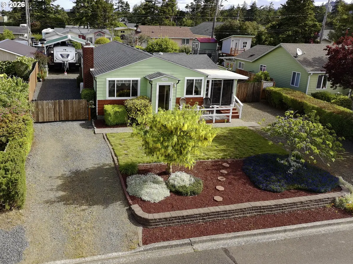 1903 17th St, Florence, OR 97439 - #1