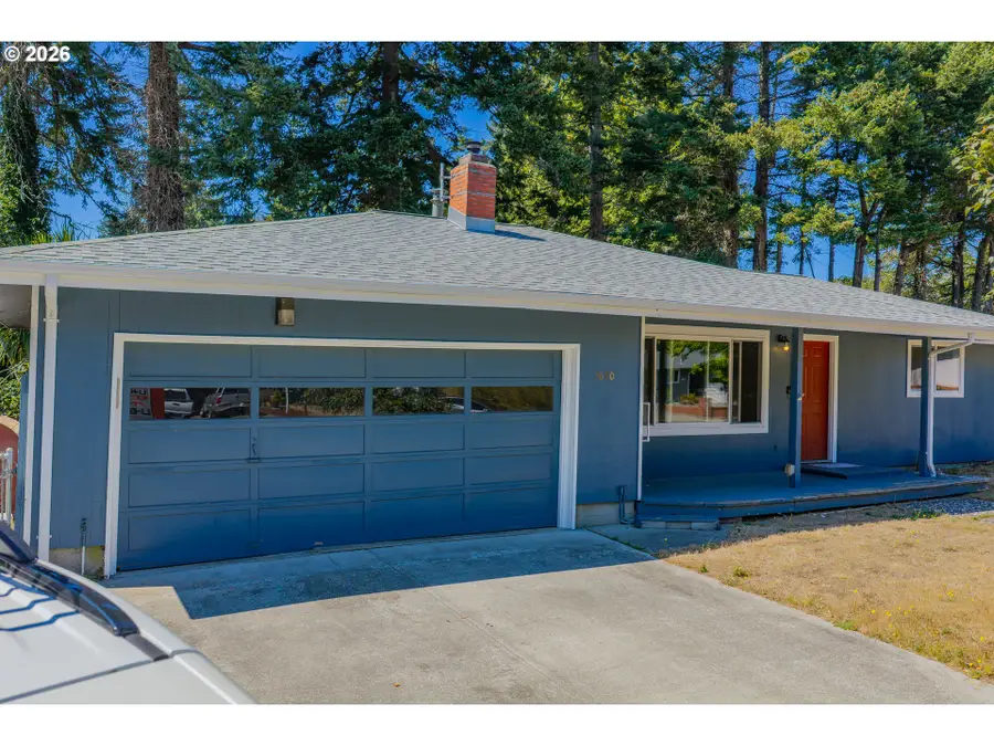 3680 Pine St, North Bend, OR 97459 - #3