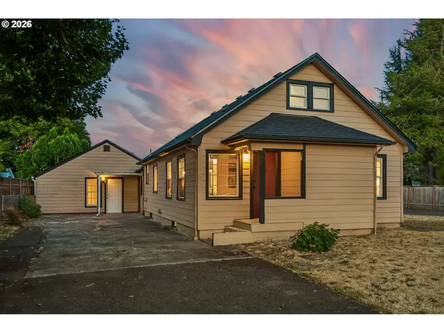 1520 N Maple St, Canby, OR 97013 - #2