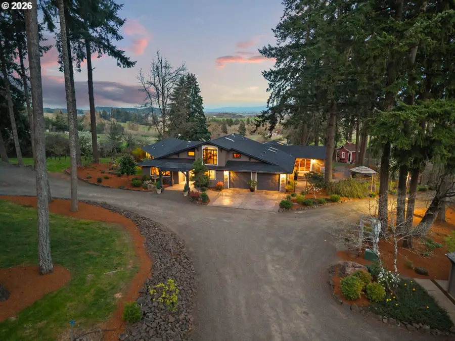 91448 Steinmetz Rd, Badger Mountain, OR 97448 - #3