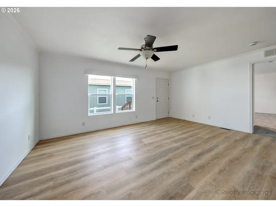 2020 S 12th St, Lebanon, OR 97355 - Image #3