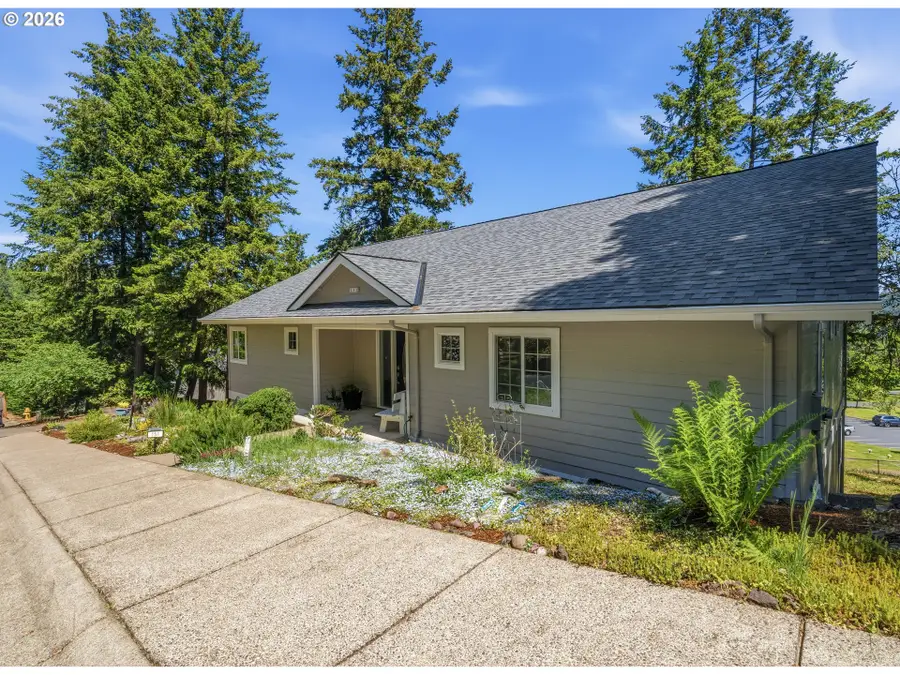 151 Rockridge Loop, Eugene, OR 97405 - #2