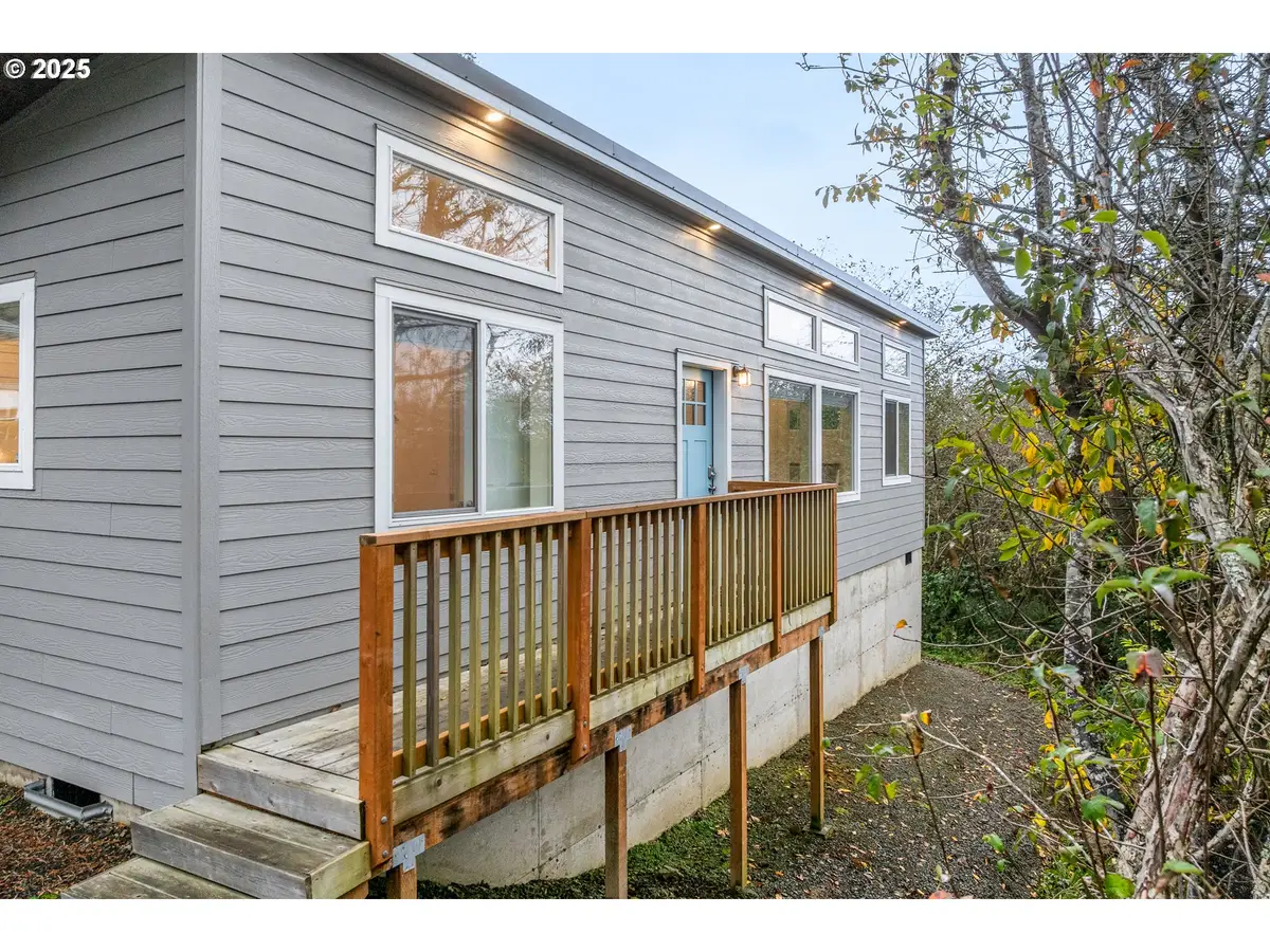 245 S Dolphin, Rockaway Beach, OR 97136 - Image #1