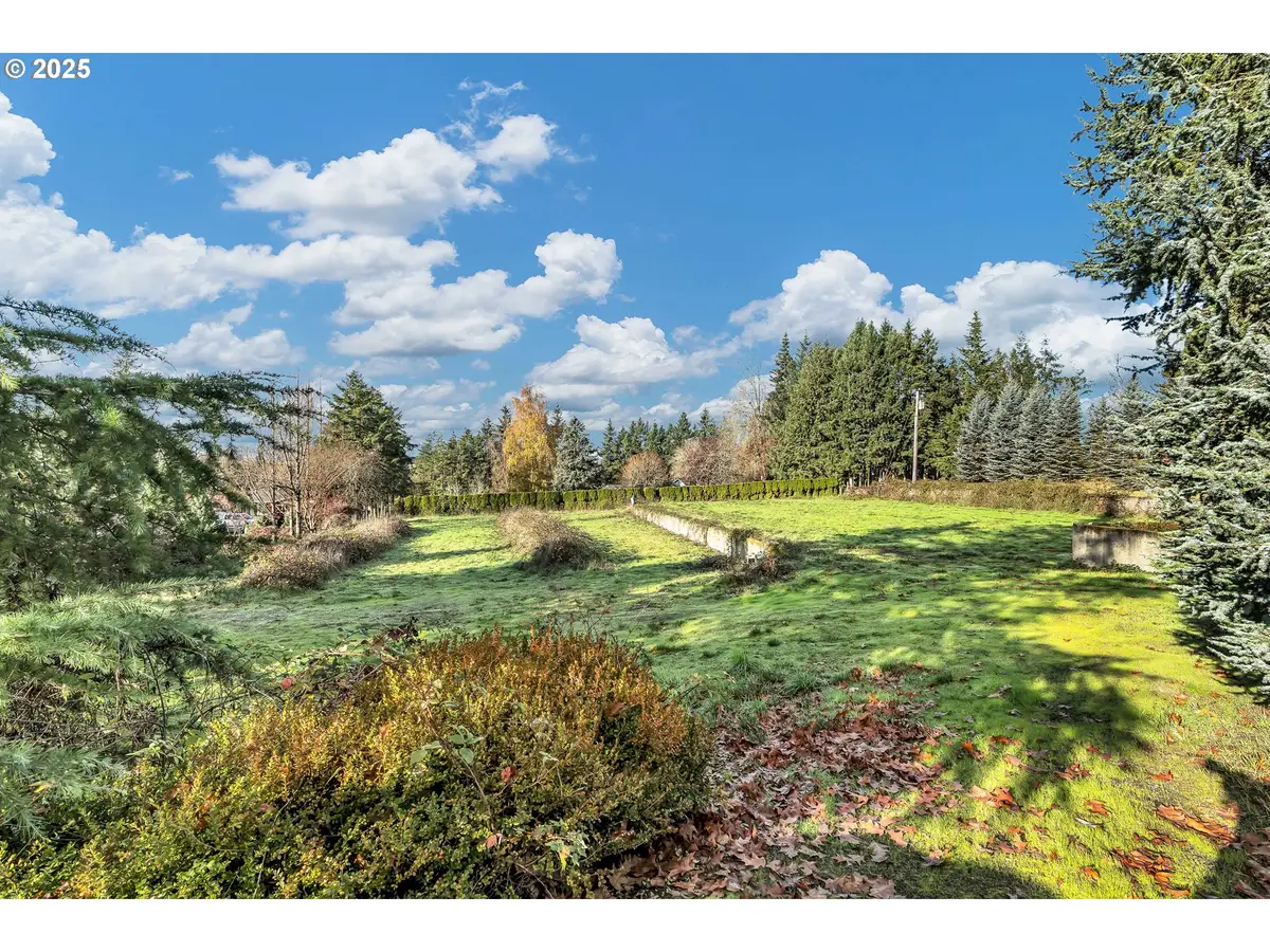 601 S Park St, Carlton, OR 97111 - Image #1