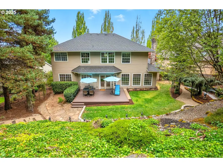 15730 SW Bobwhite Cir, Beaverton, OR 97007 - Image #2