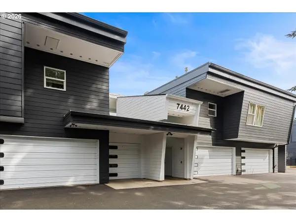 7442 S Virginia Ave #B, Portland, OR 97219