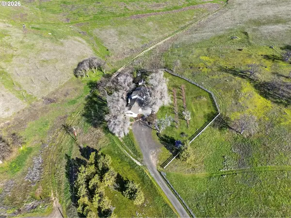 3455 Three Mile Rd, TheDalles, OR 97058
