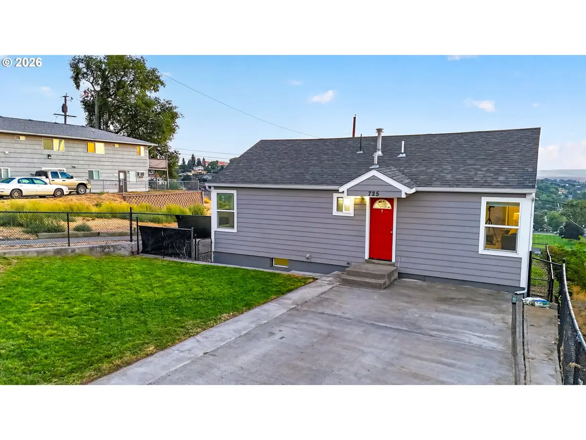 725 SE 6th St, Pendleton, OR 97801 - #1