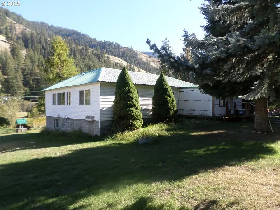 59075 Upper Imnaha Rver Rd, Imnaha, OR 97842 - Image #2