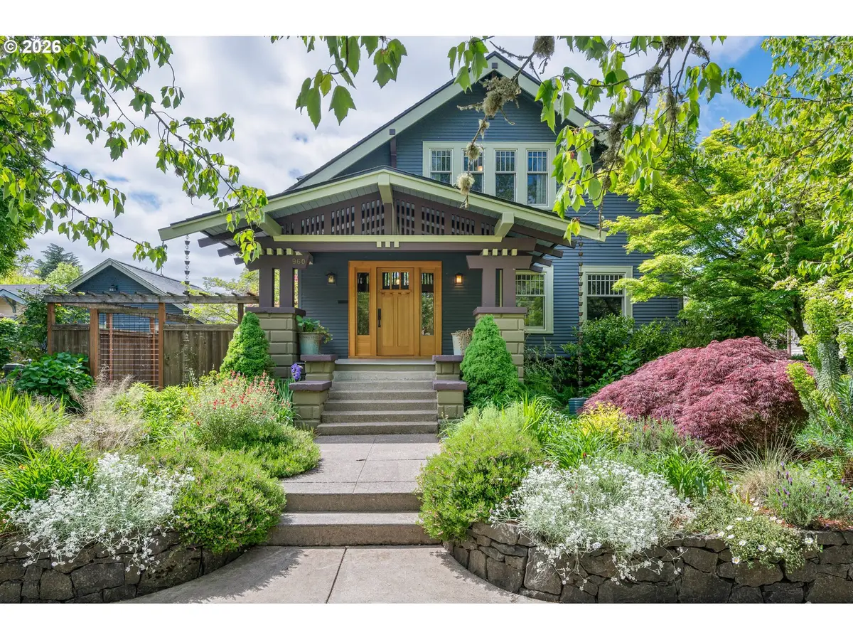 960 Tyler St, Eugene, OR 97402 - #1
