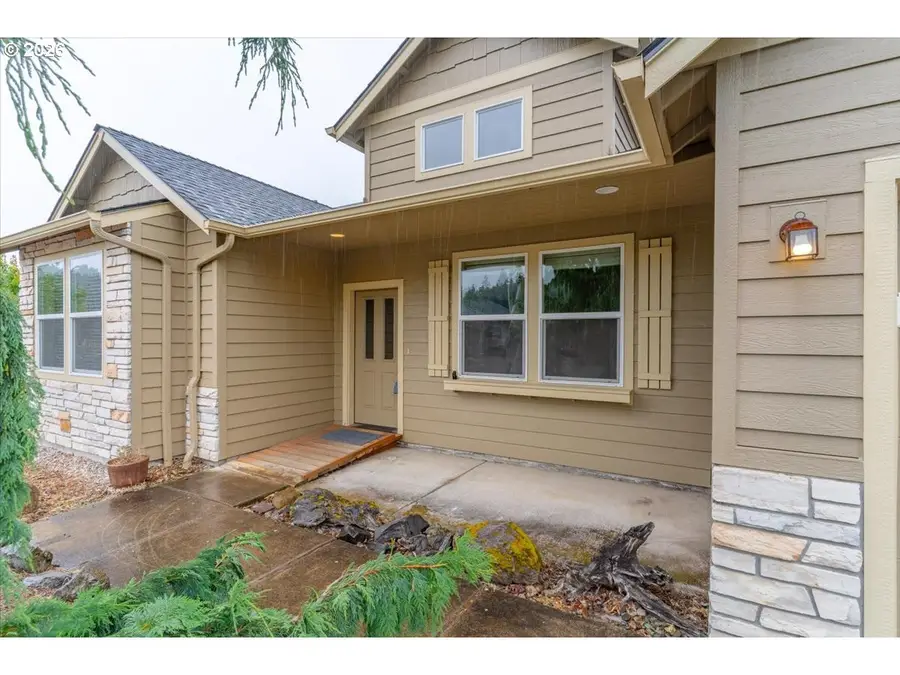 911 Ike Mooney Rd, Silverton, OR 97381 - #2