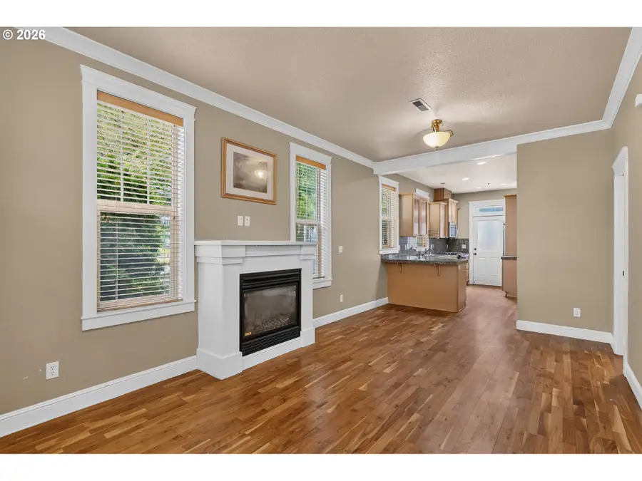 343 NE Bryant St, Portland, OR 97211 - #3