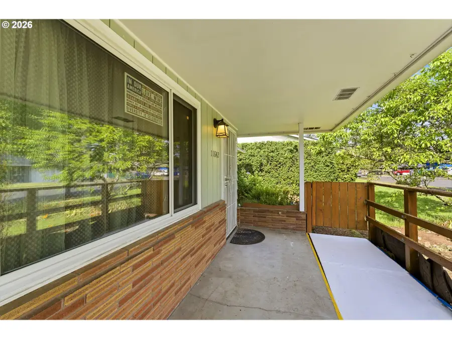 11842 SE Grant St, Portland, OR 97216 - #3