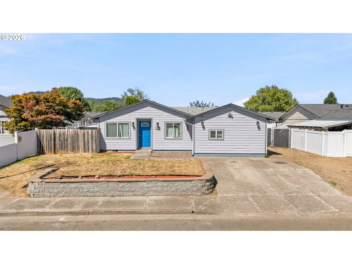 2790 S 9th St, Lebanon, OR 97355 - #1
