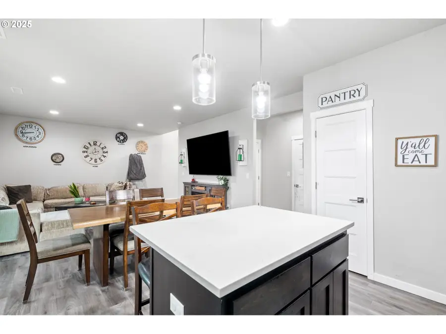 8610 NE 70th Cir, Vancouver, WA 98662 - Image #2