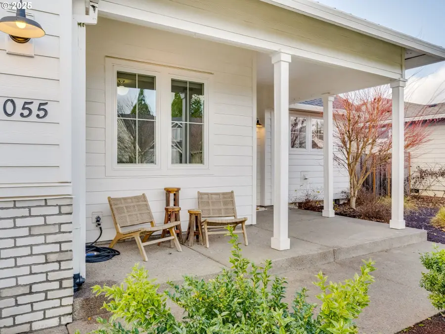 2055 NW Victoria Dr, McMinnville, OR 97128 - Image #2
