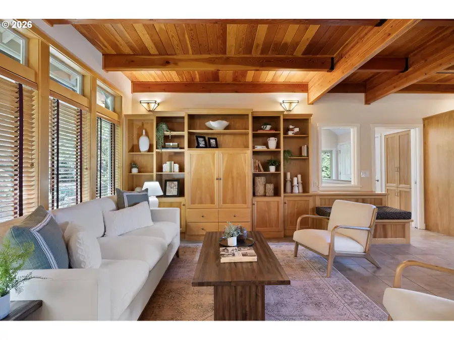 2089 Graham Dr, Eugene, OR 97405 - #3