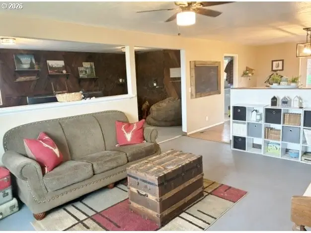 829 SE 9th St, Pendleton, OR 97801 - #3