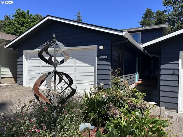1110 NW Springwood Ln, McMinnville, OR 97128