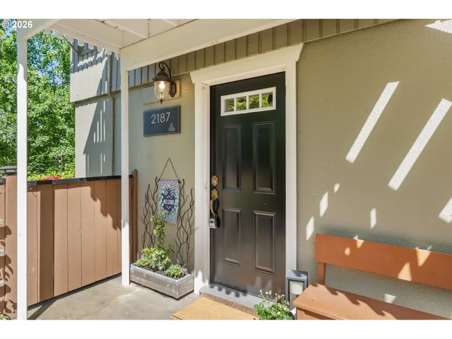 2187 W 15th Ct, Eugene, OR 97402 - #3