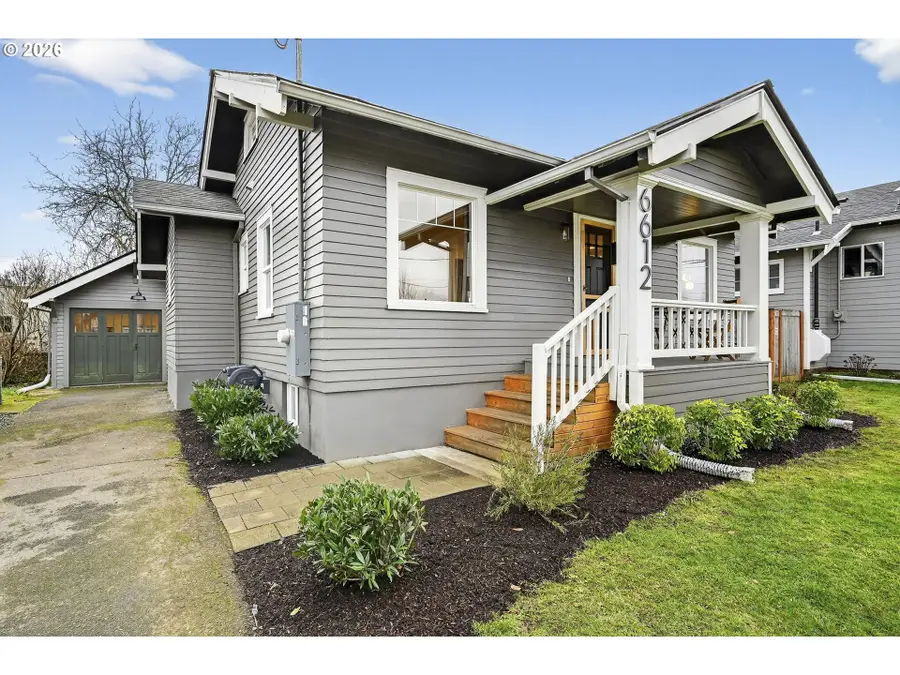 6612 SE Taggart St, Portland, OR 97206 - Image #2