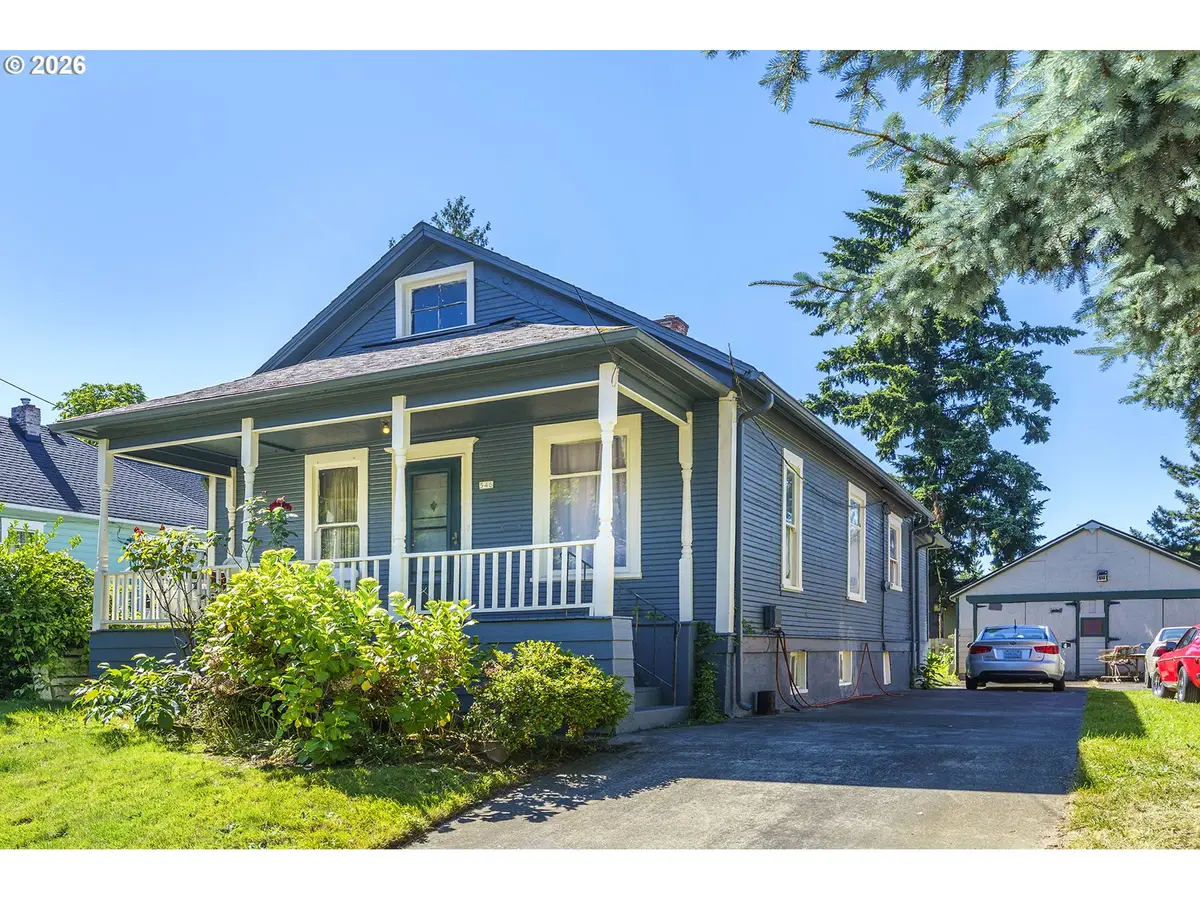546 NE Russell St, Portland, OR 97212 - #1