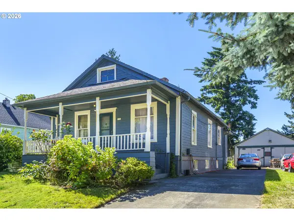 546 NE Russell St, Portland, OR 97212