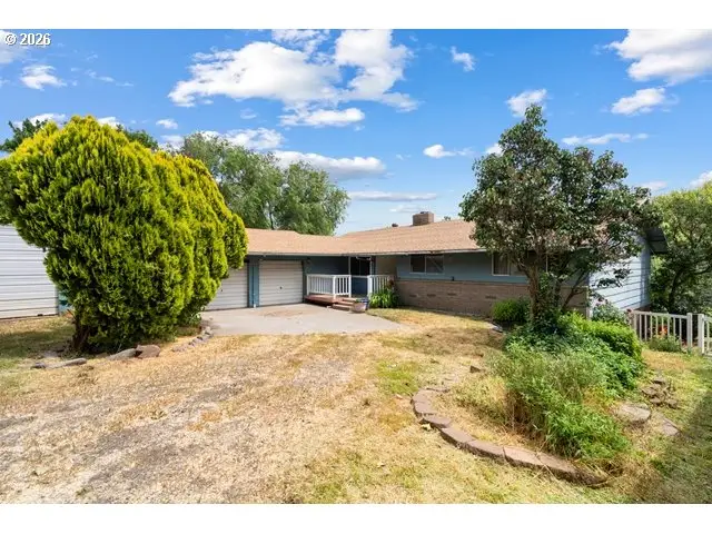 212 S Water St, Weston, OR 97886 - #2