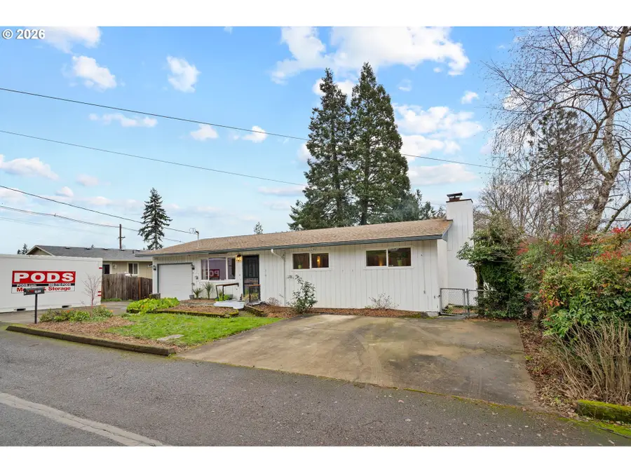 8590 SE 155th Ave, Happy Valley, OR 97086 - Image #2