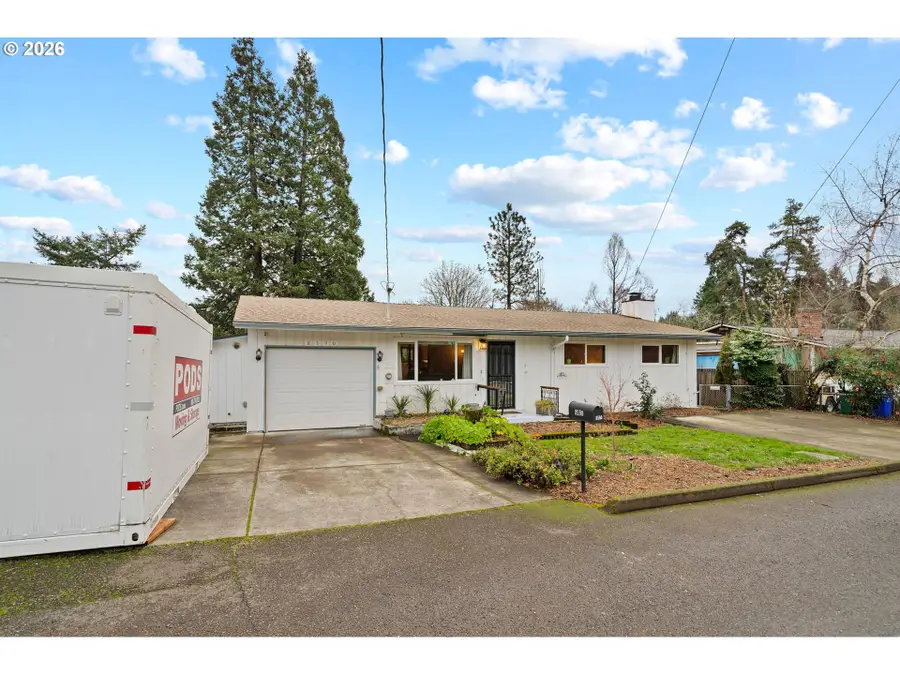 8590 SE 155th Ave, Happy Valley, OR 97086 - Image #3
