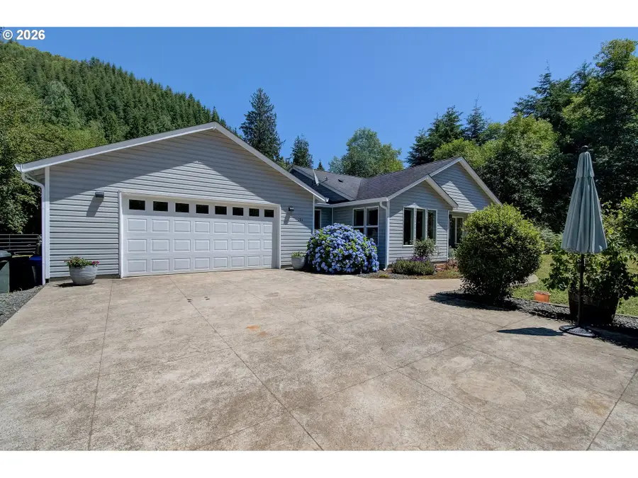 285 N Valley Rd, Naselle, WA 98638 - #2