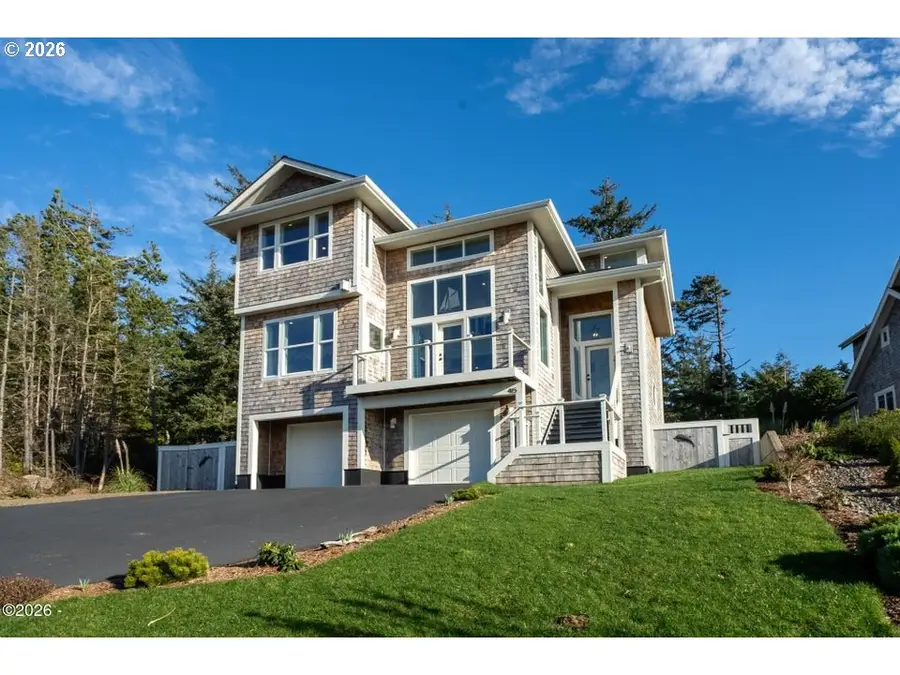 415 Fall Creek Dr, Oceanside, OR 97134 - #2