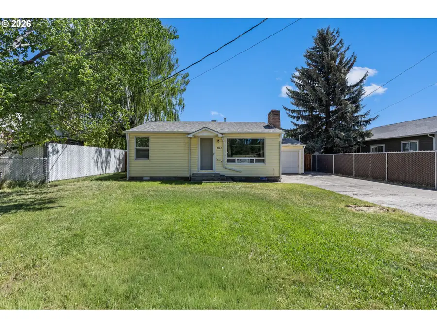 2402 NE 3rd St, Prineville, OR 97754 - #3