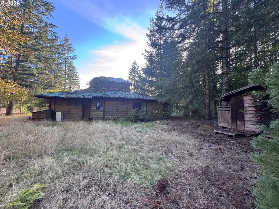 24572 Paradise Dr, Junction City, OR 97448 - #2