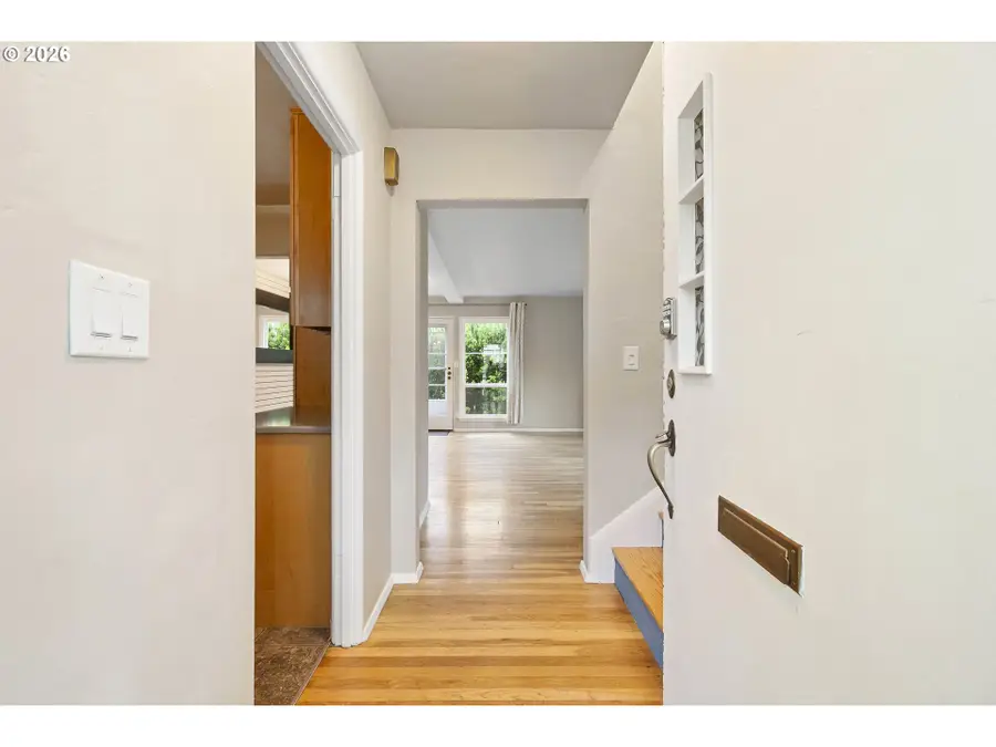 6810 NE Hancock St, Portland, OR 97213 - #3