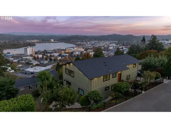 744 Telegraph Dr, CoosBay, OR 97420