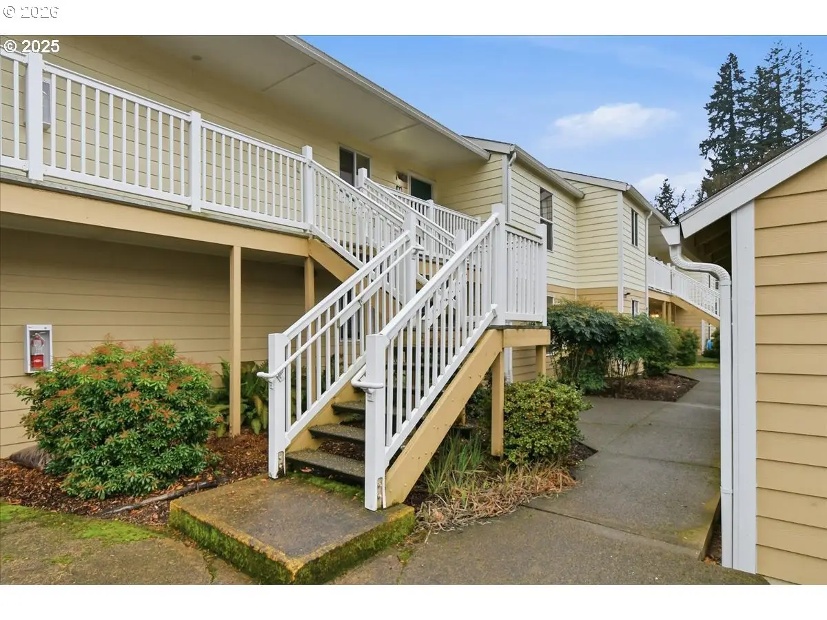 13216 NE Salmon Creek Ave #A4, Vancouver, WA 98686 - #1