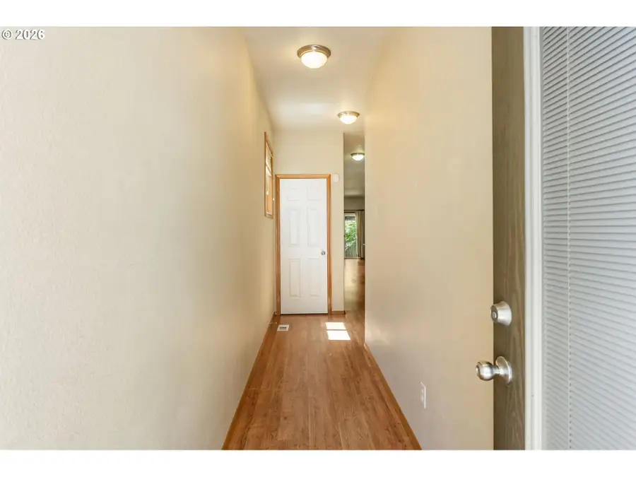 65 SE 88th Ave, Portland, OR 97216 - #2
