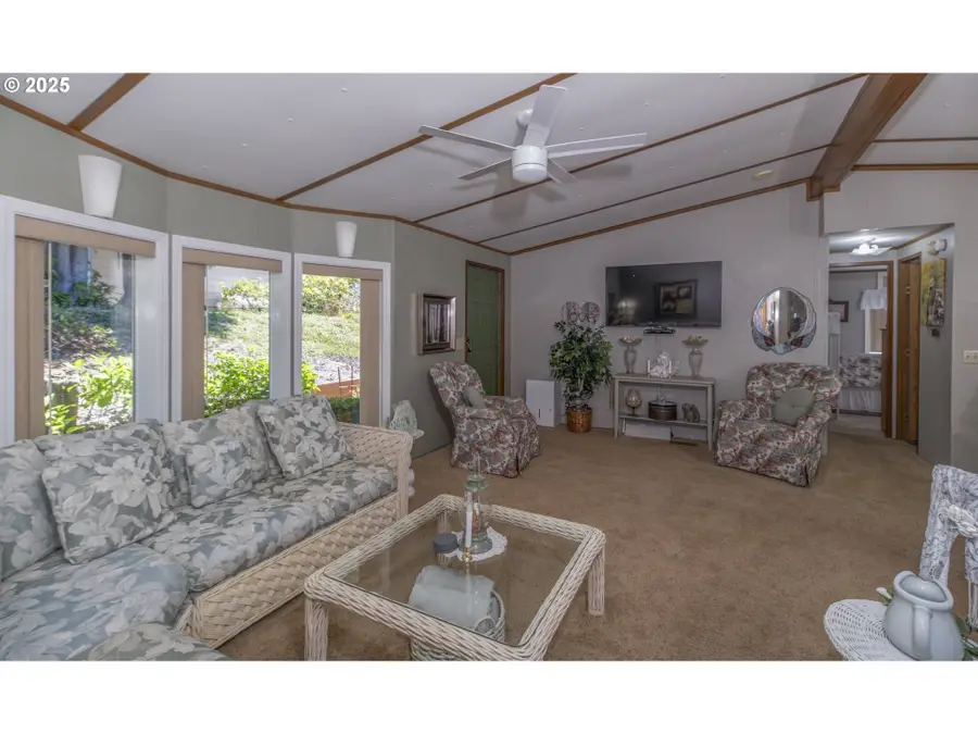 420 Leelo Ct, Florence, OR 97439 - #2