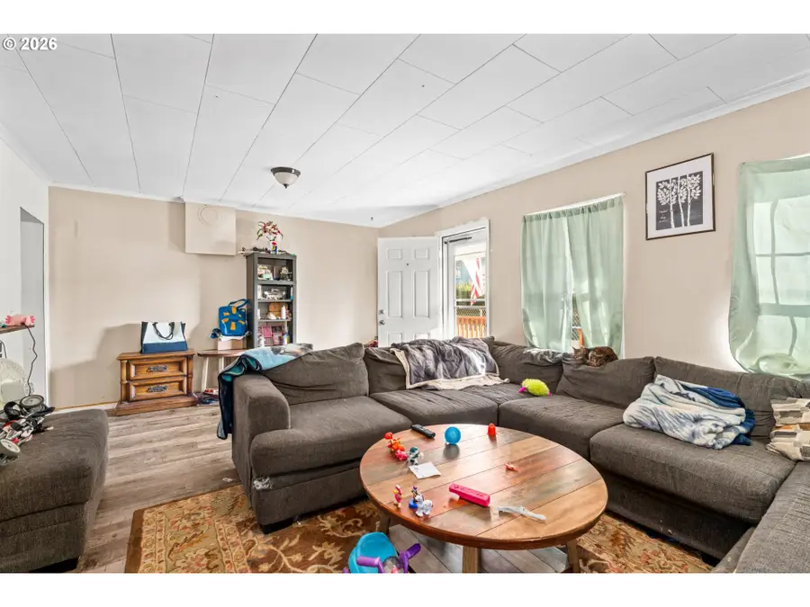 217 Pitt St, Gardiner, OR 97441 - #3