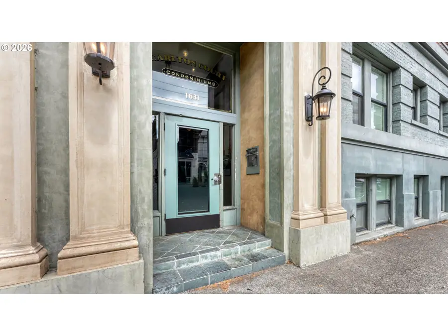 1631 NW Everett St #404, Portland, OR 97209 - #2