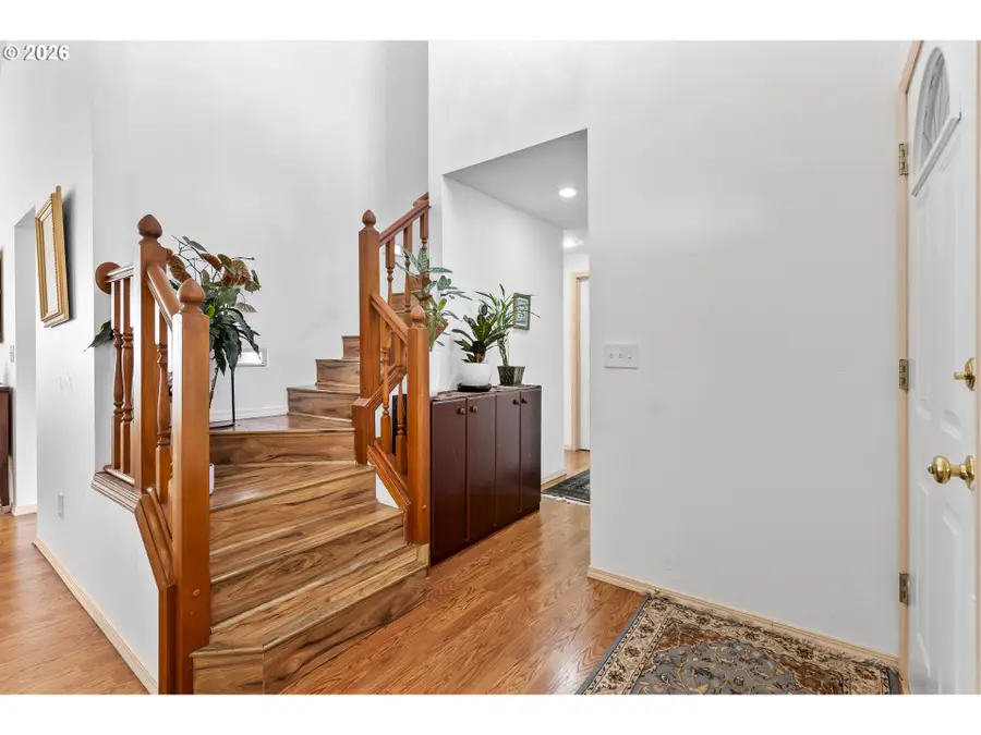 15358 SW Roundtree Dr, Tigard, OR 97223 - #3