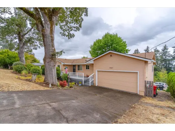 1065 Reserve St, Silverton, OR 97381
