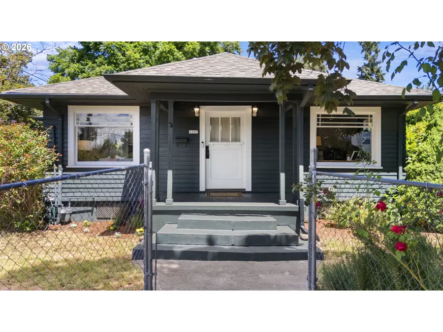 1005 NE Jarrett St, Portland, OR 97211 - #2