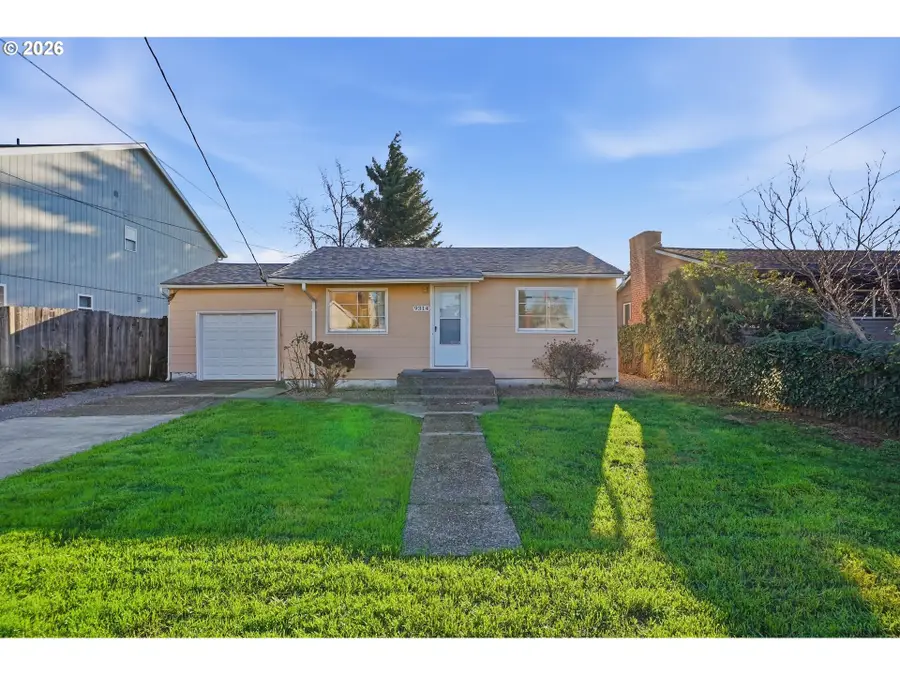 9314 SE Harrison St, Portland, OR 97216 - Image #2