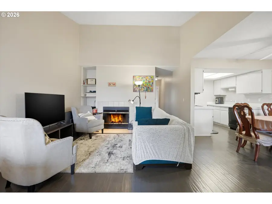 86 Kingsgate Rd #H203, Lake Oswego, OR 97035 - #3