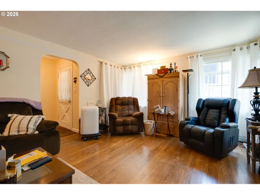 117 W 31st St, Vancouver, WA 98660 - #3