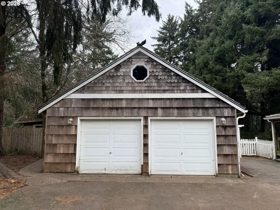 750 5th St, Gearhart, OR 97138 - #3